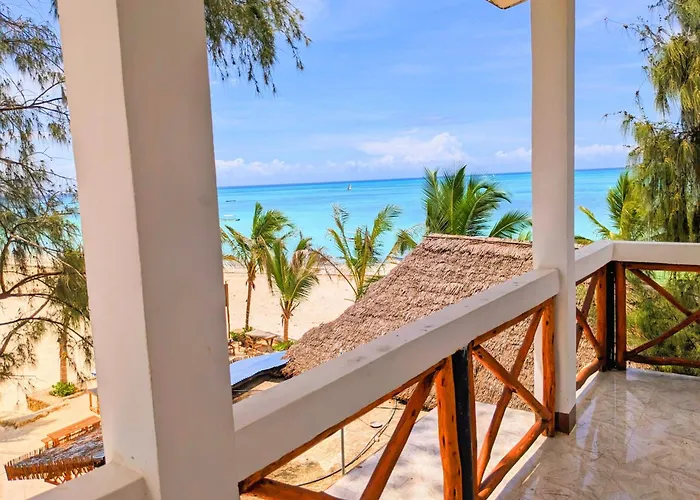 Aquarium Beach House