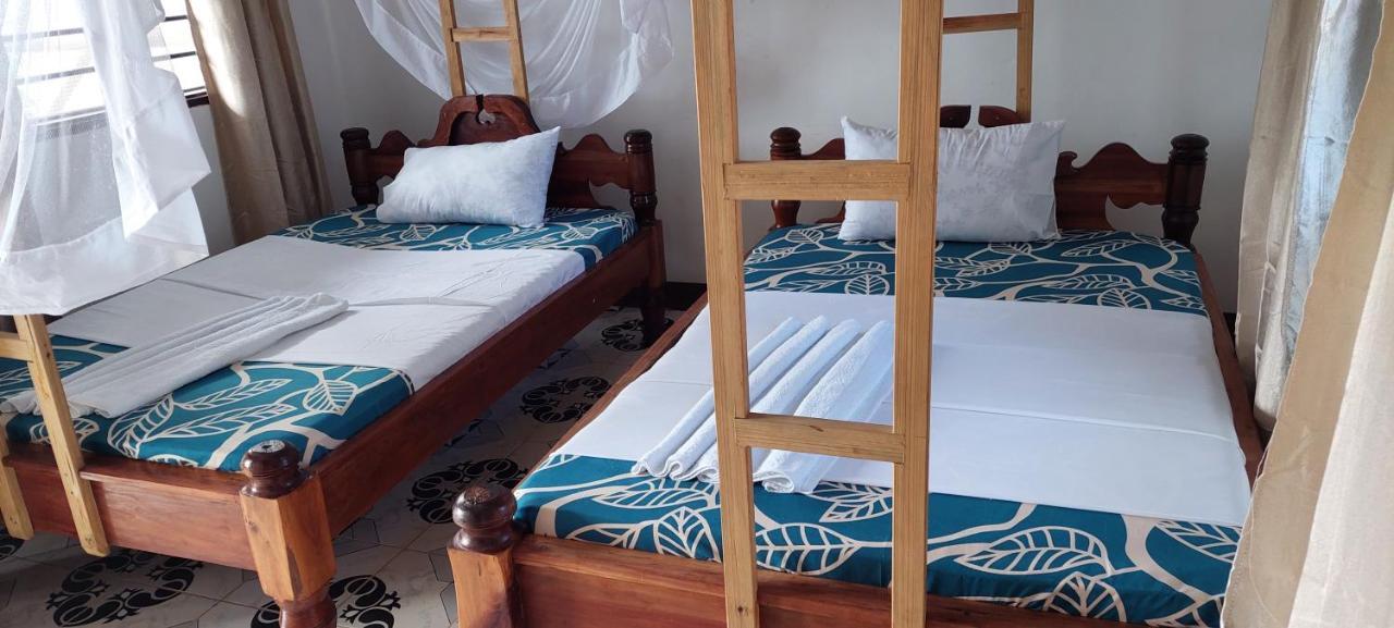 Aquarium House Hostel
